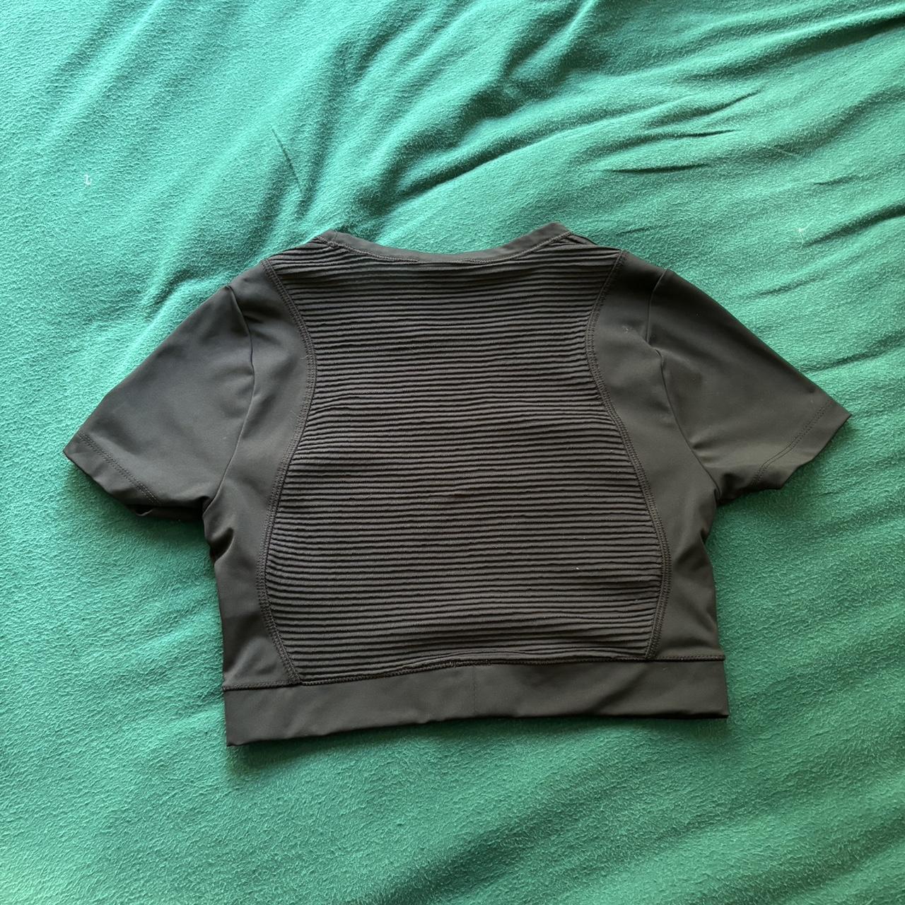 aeroadapt crop top