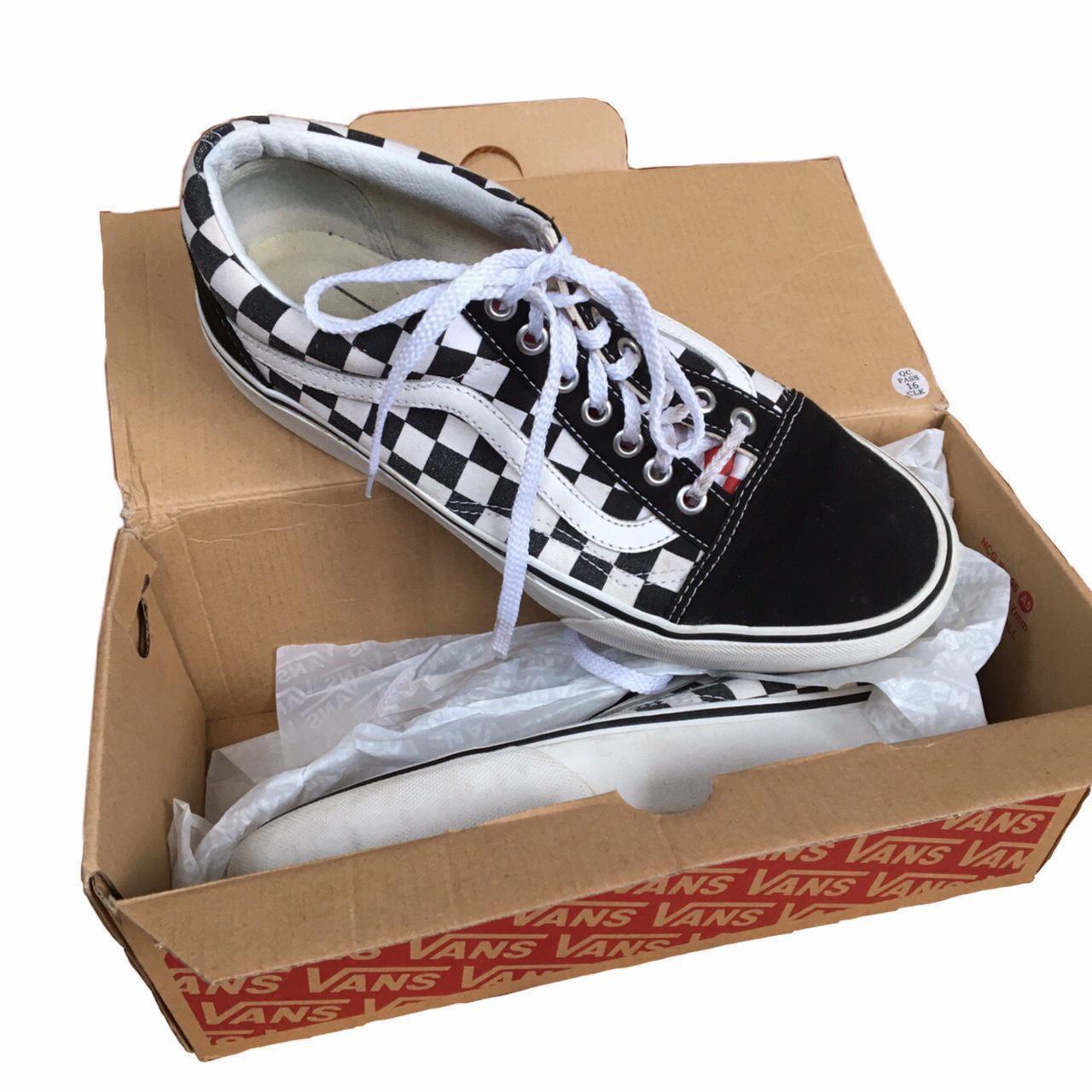 Checkerboard lace up platform vans hotsell