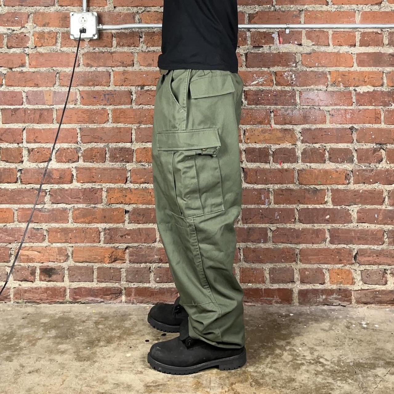 Propper Military Green Cargo Pants. Measured size... - Depop