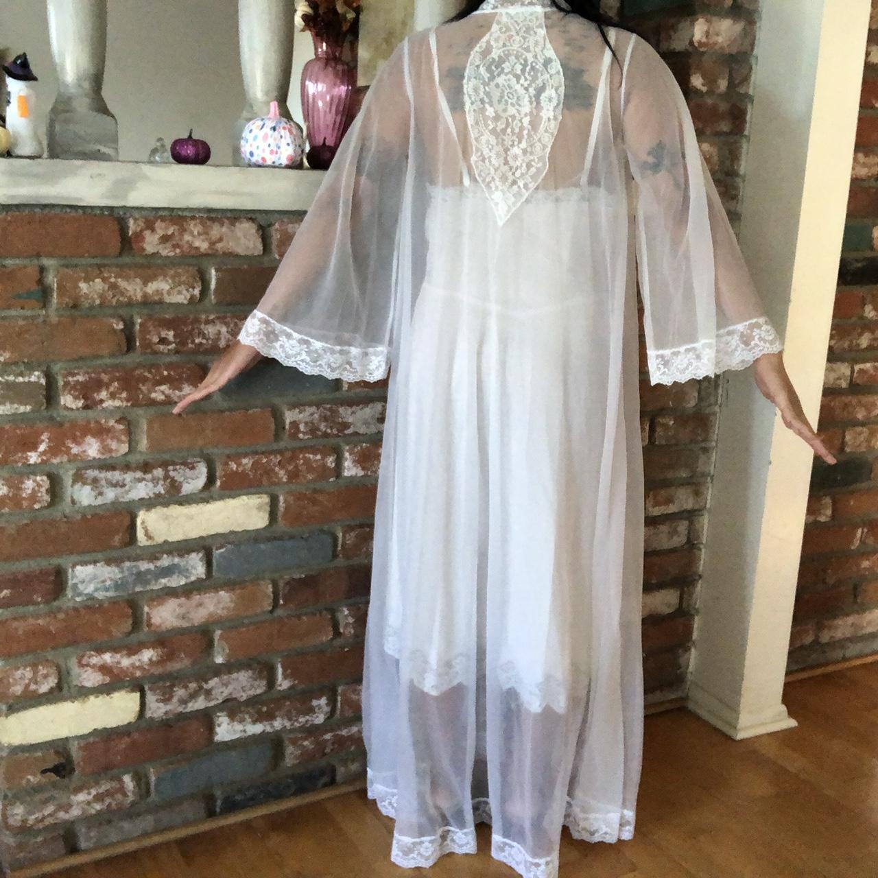 Miss Elaine Women's White Robe (3)