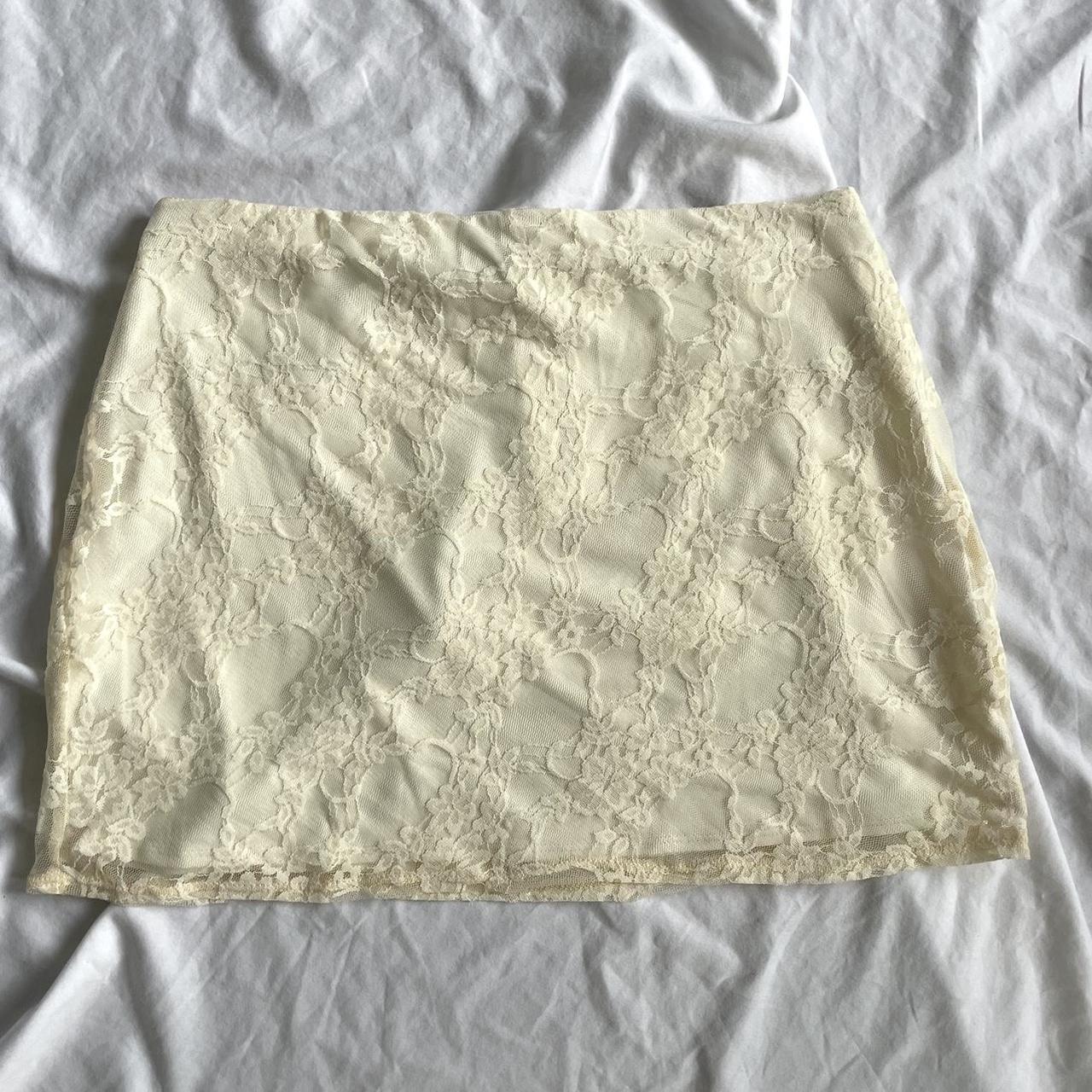 glassons cream lace mini skirt. brand new size M,... - Depop