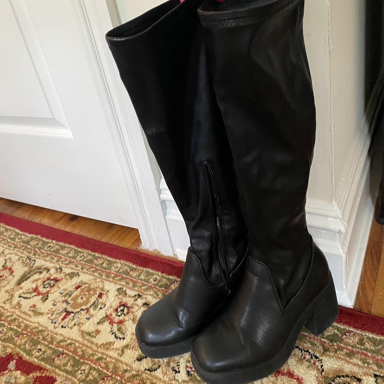 Knee high black boots, fit great around multiple... - Depop