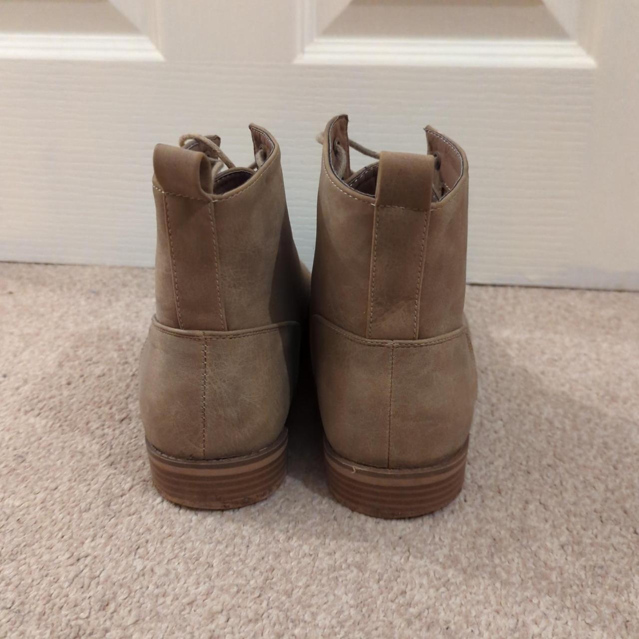 Men's beige Primark boots Size 9 UK Great... - Depop