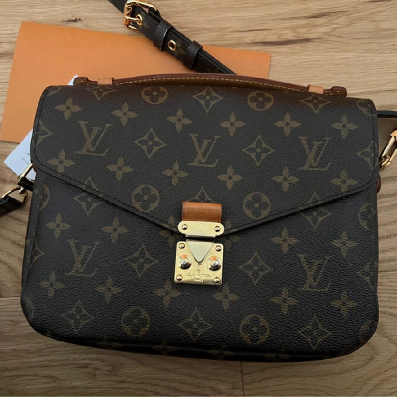 Authentic Louis Vuitton Metis Original clutch... - Depop