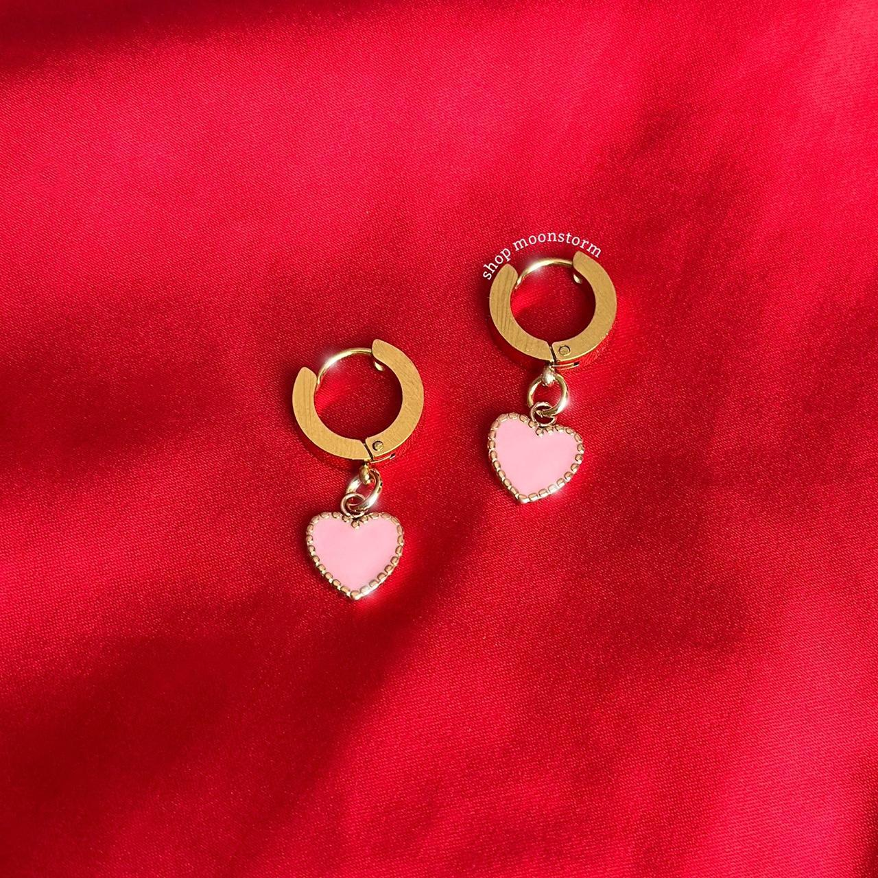 Women's Gold and Pink Jewellery | Depop