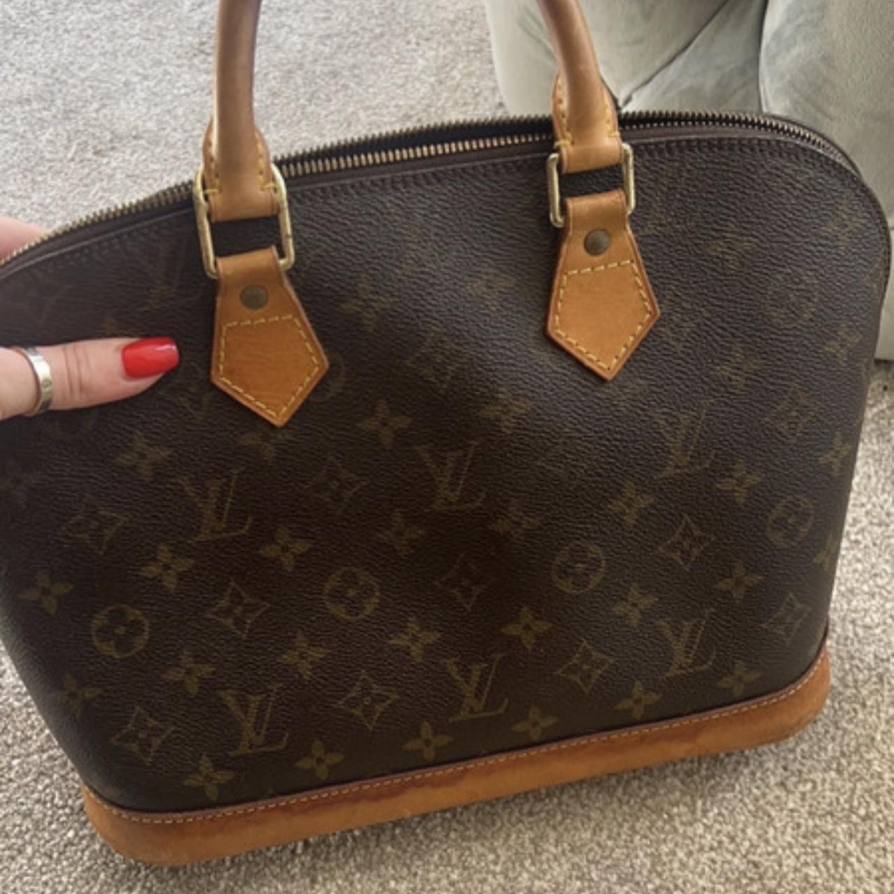 Louis Vuitton vintage alma bag Date code TH0976 Good... - Depop