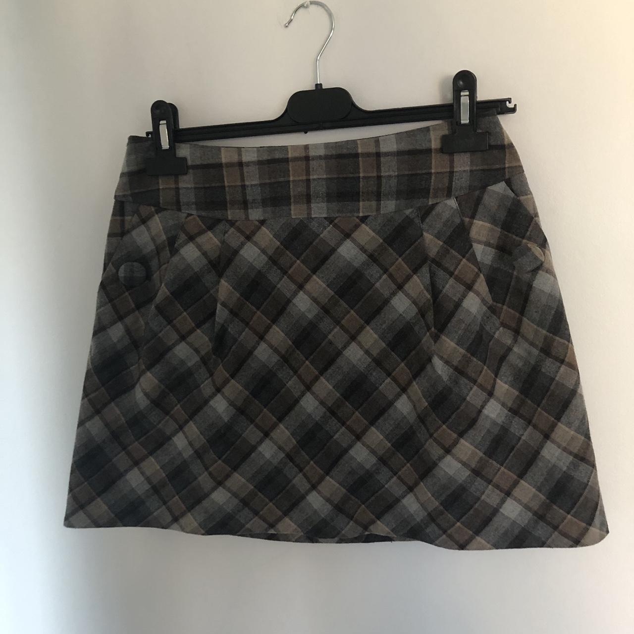 H&M Women's Tan and Grey Skirt | Depop