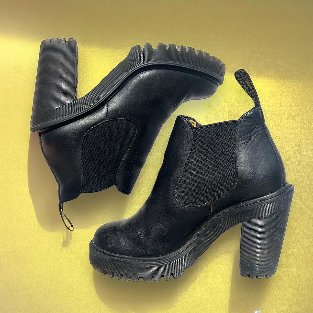 DR. MARTEN HURSTON HEELED LEATHER BOOTS SIZE 7. Depop