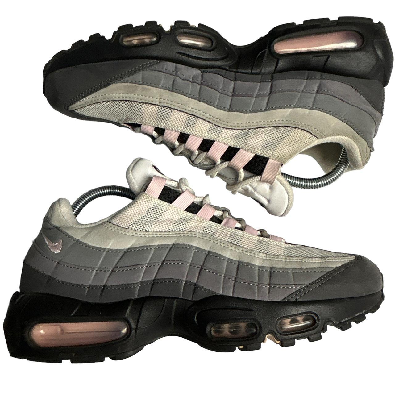 pink 95s junior