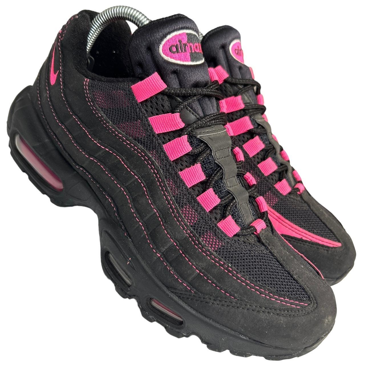95s black and pink