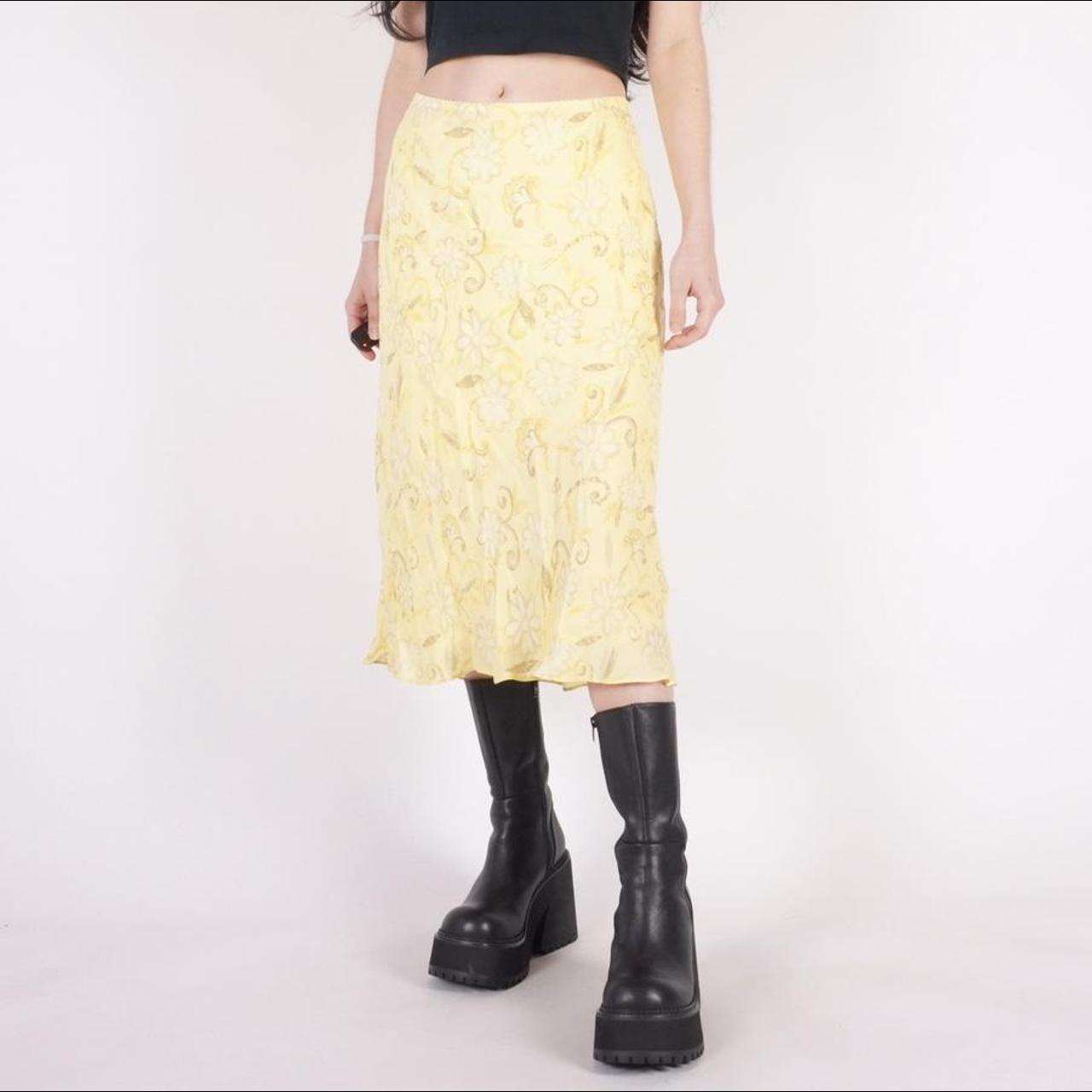 Merona Women S Yellow Skirt Depop