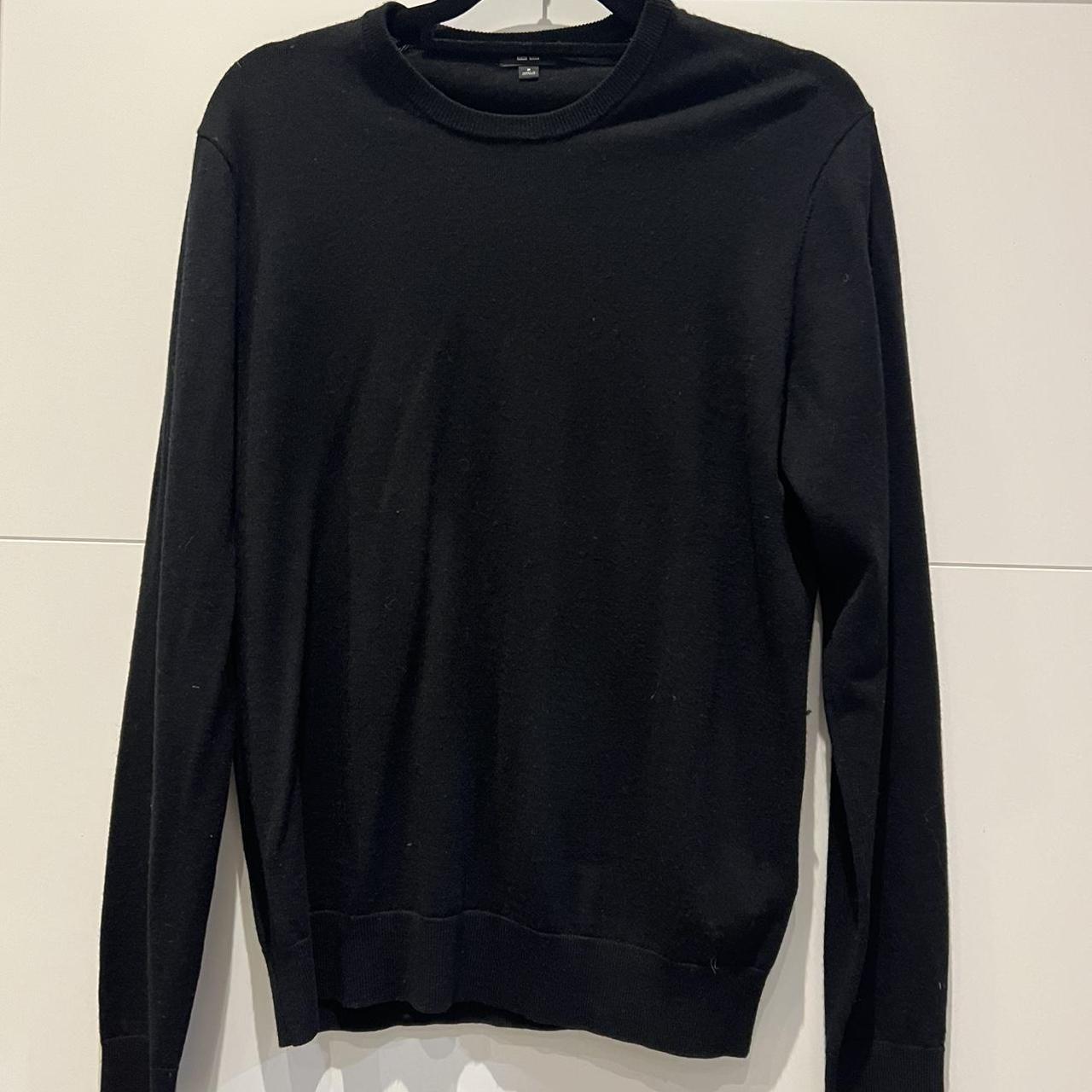 UNIQLO Men's Jumper | Depop