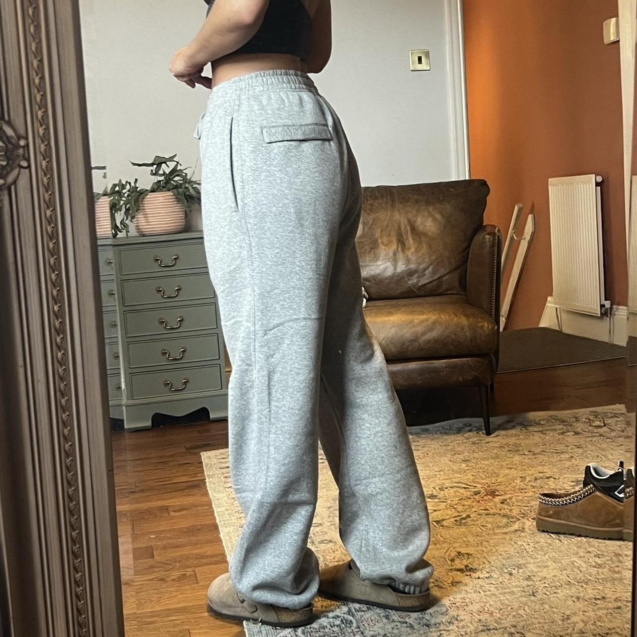 womens nike joggers gray