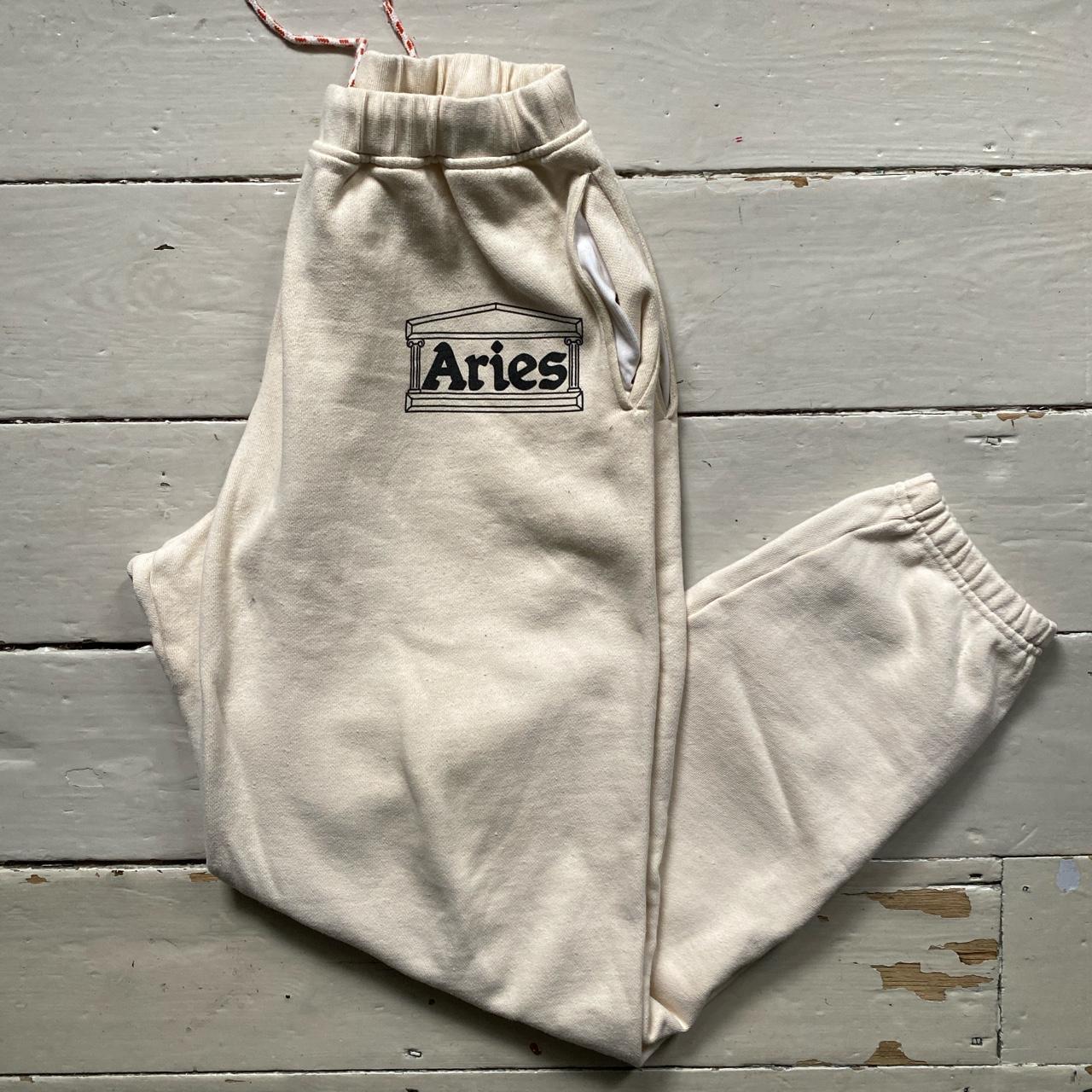 aries joggers