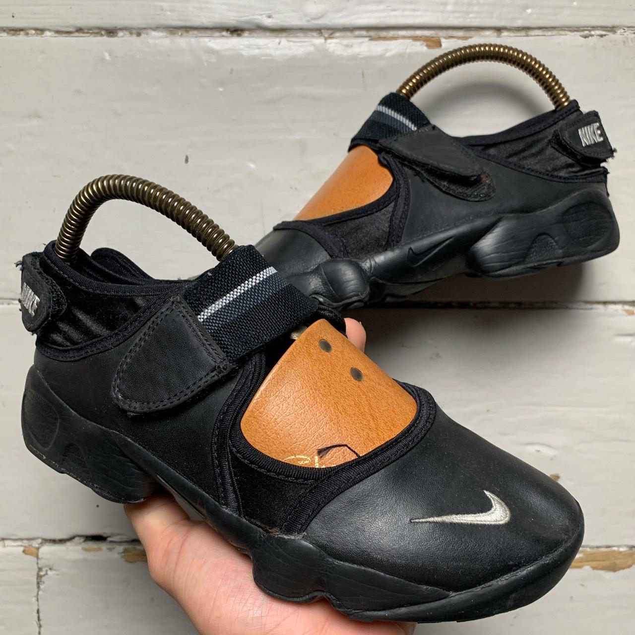 Nike Air Rift Black Leather and White ♠️ In good... - Depop