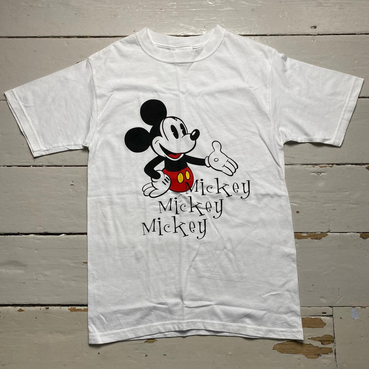 Vintage selling 90’s Mickey Mouse Disney Shirt Size Small