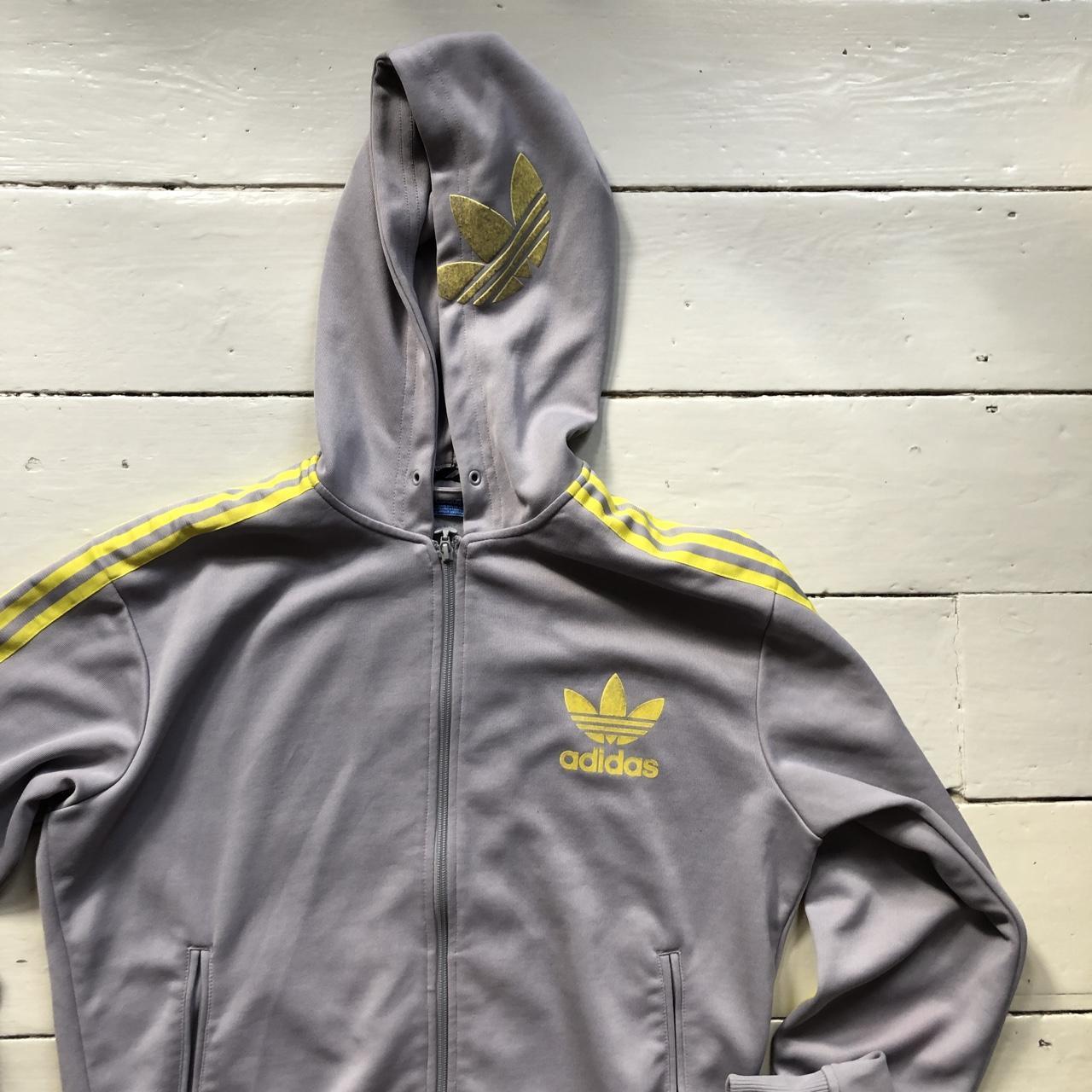 adidas フード付きジャケット グレー/イエロー Adidas grey and yellow tracksuit jacket hoodie 🔥 In | Depop