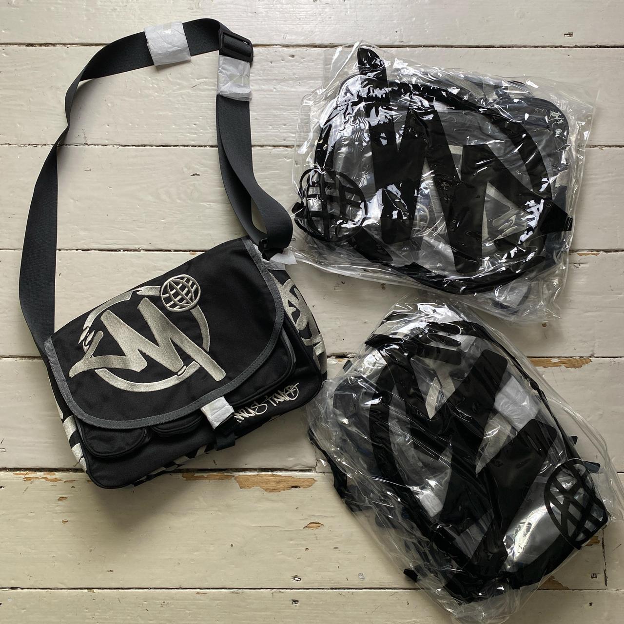 minustwo ショルダー メッセンジャーバッグ Minus Two Satchel Messenger Pouch Bag Black and Grey | Depop