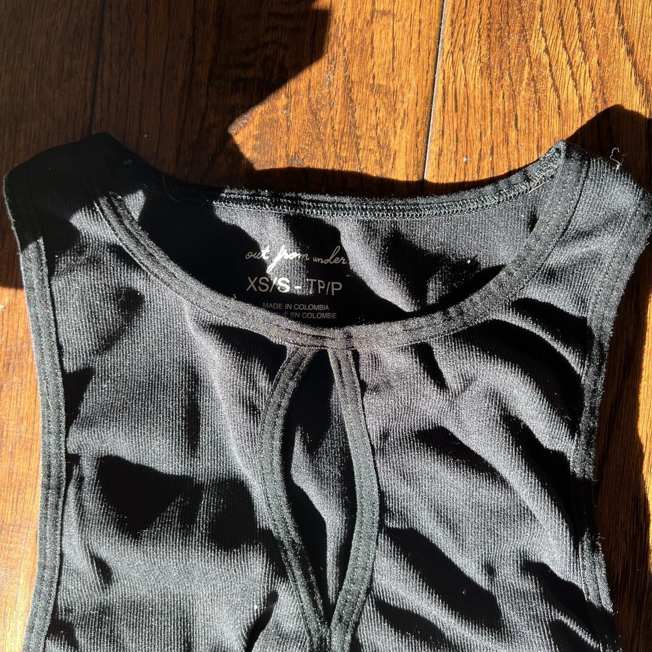 Urban Outfitters Women's Black Crop-top (2)