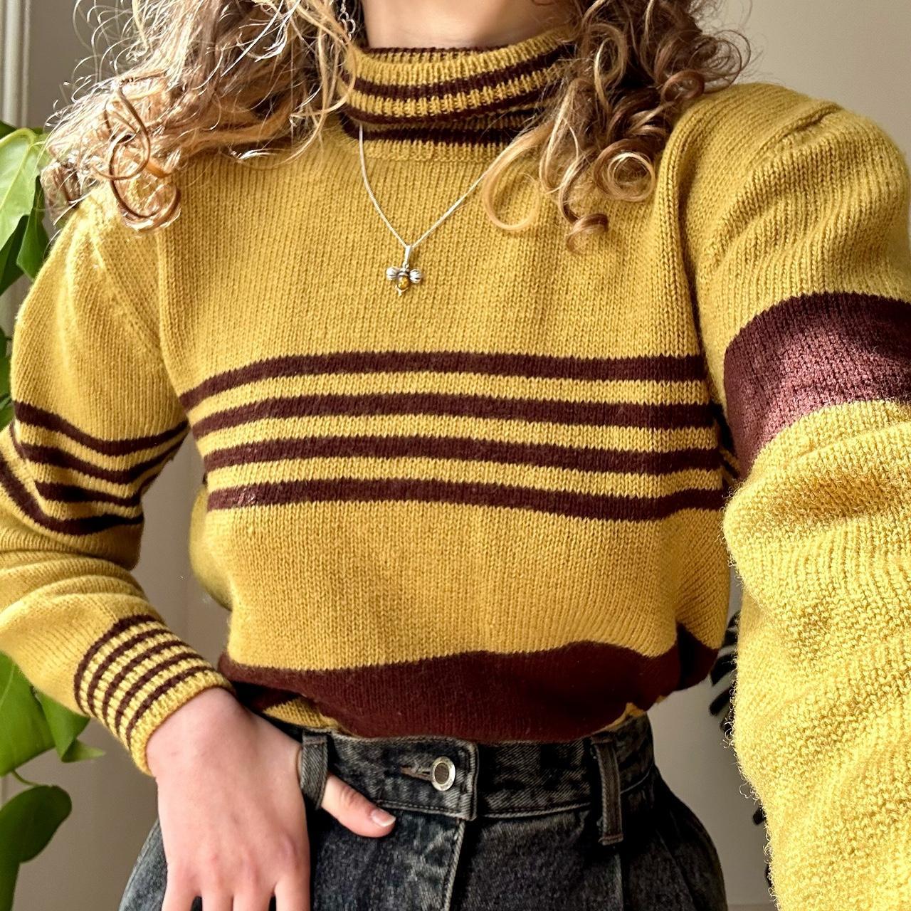 the most lovely! vintage 1970s yellow and brown... - Depop