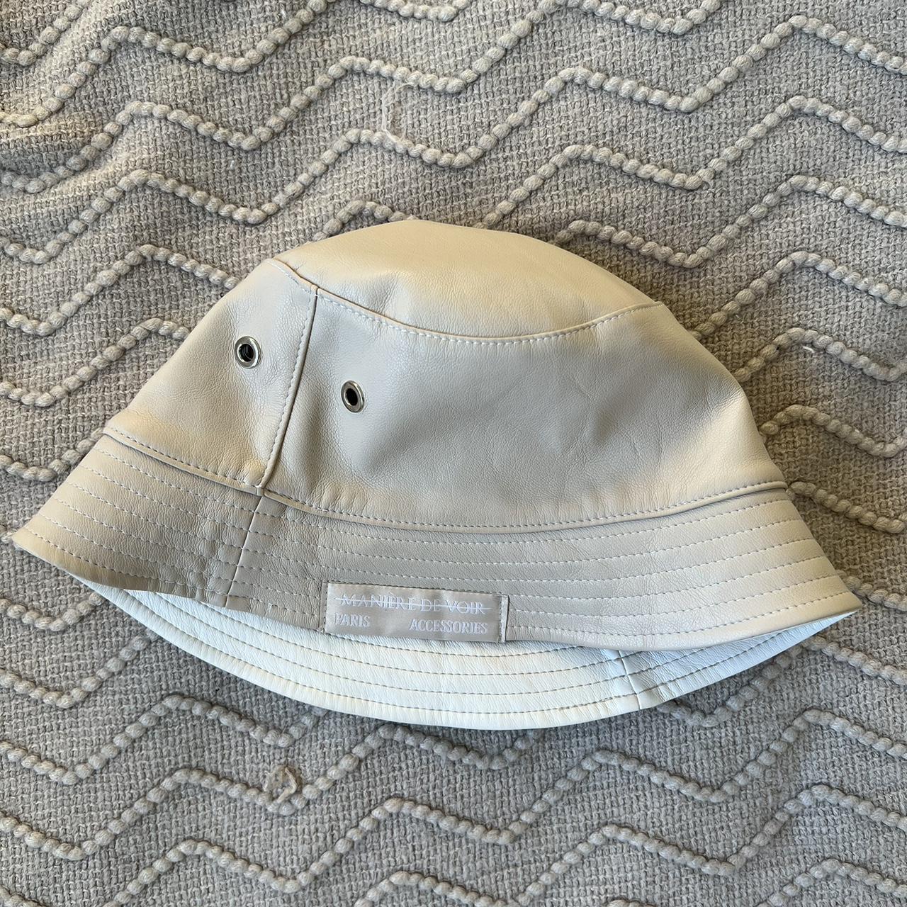 Maniere de voir bucket hat. Reversible but the white... - Depop