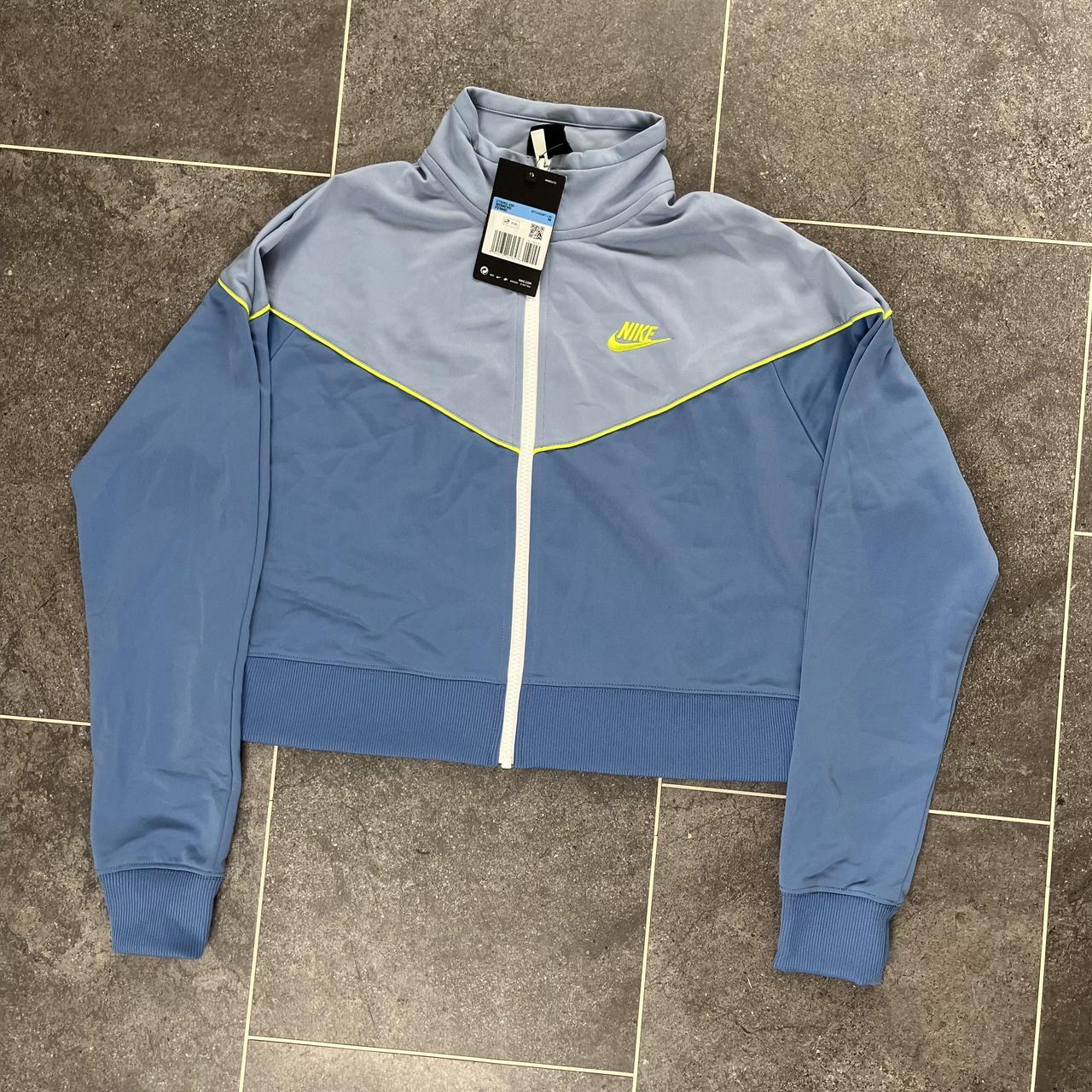 Nike heritage clearance cropped track jacket