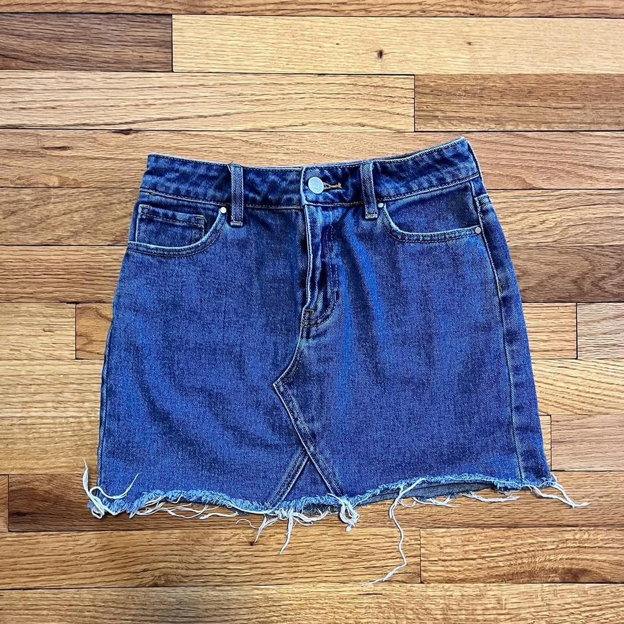item listed by thatheeanna