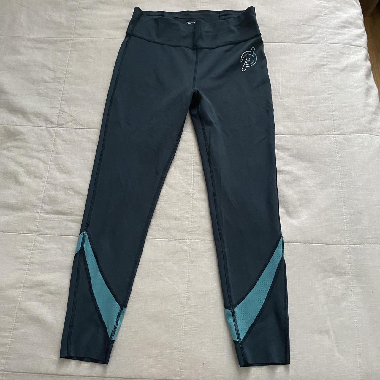 peloton leggings size small barely ever worn - Depop