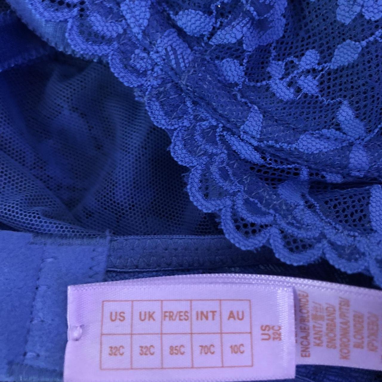 Savage X Fenty Women's Blue Bra | Depop