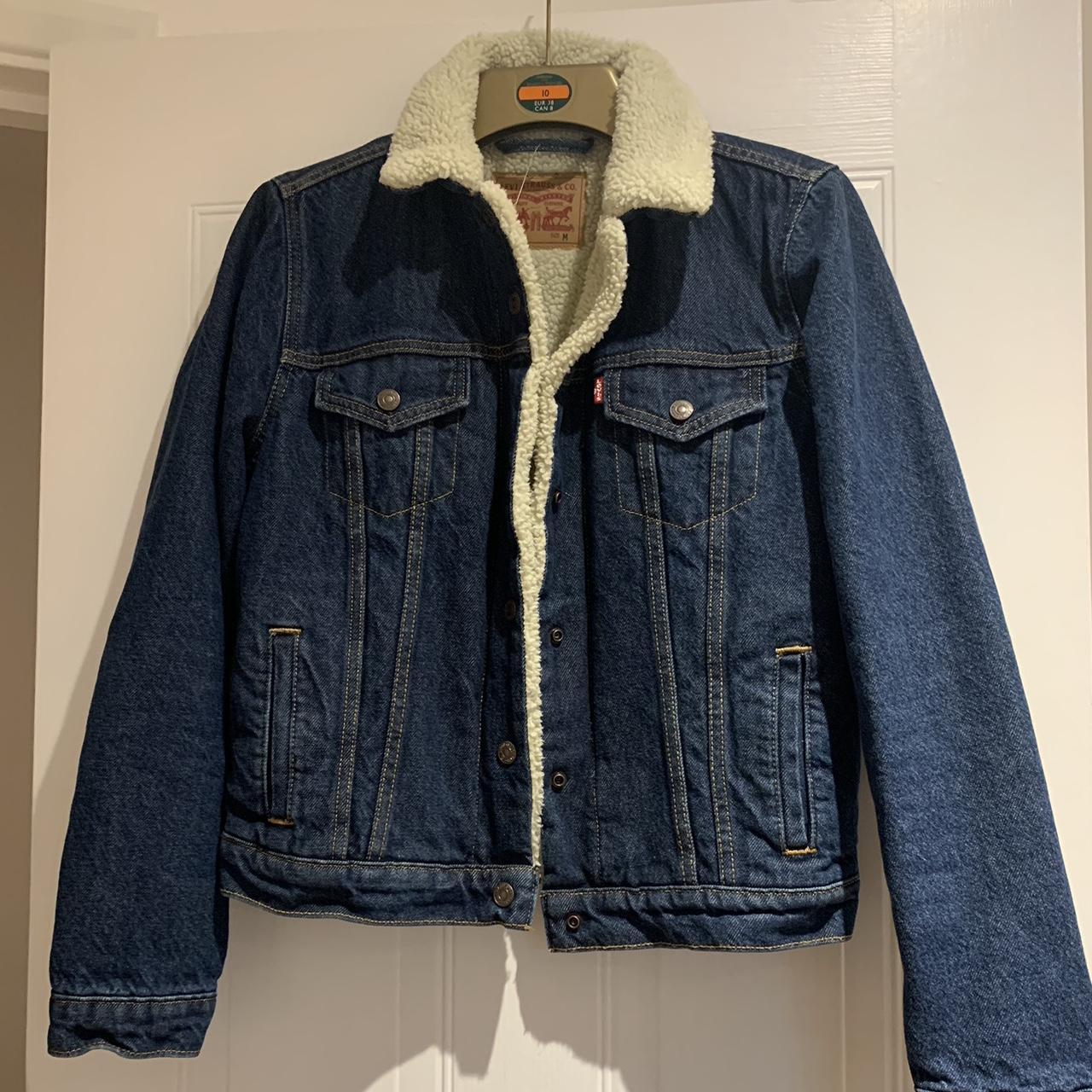 Levi's Women's Jacket | Depop