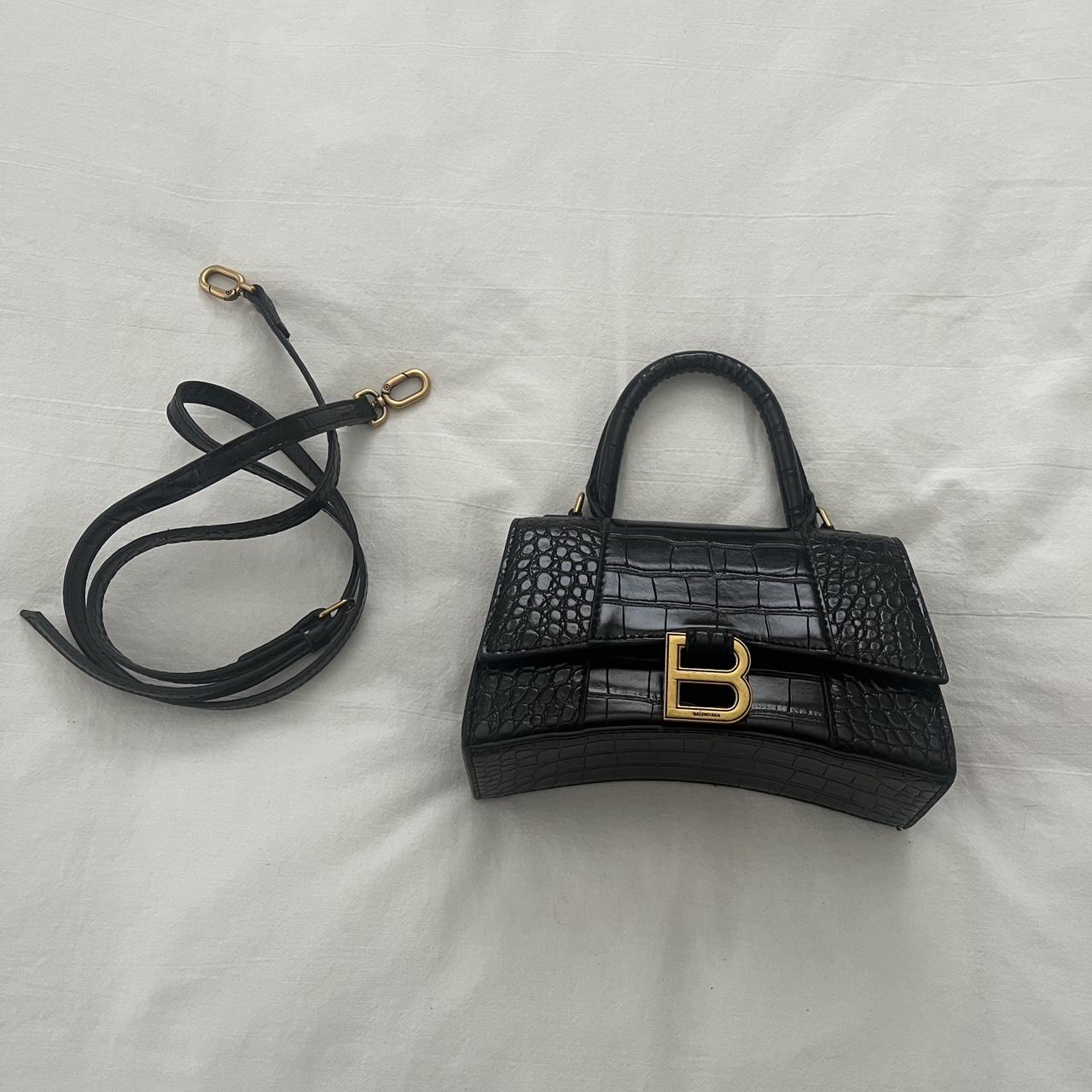 Dhgate Balenciaga Hourglass bag looks super... Depop