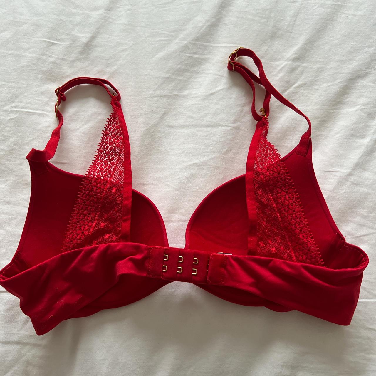 Red Lacey Victoria Secret Bra 38 double - Depop