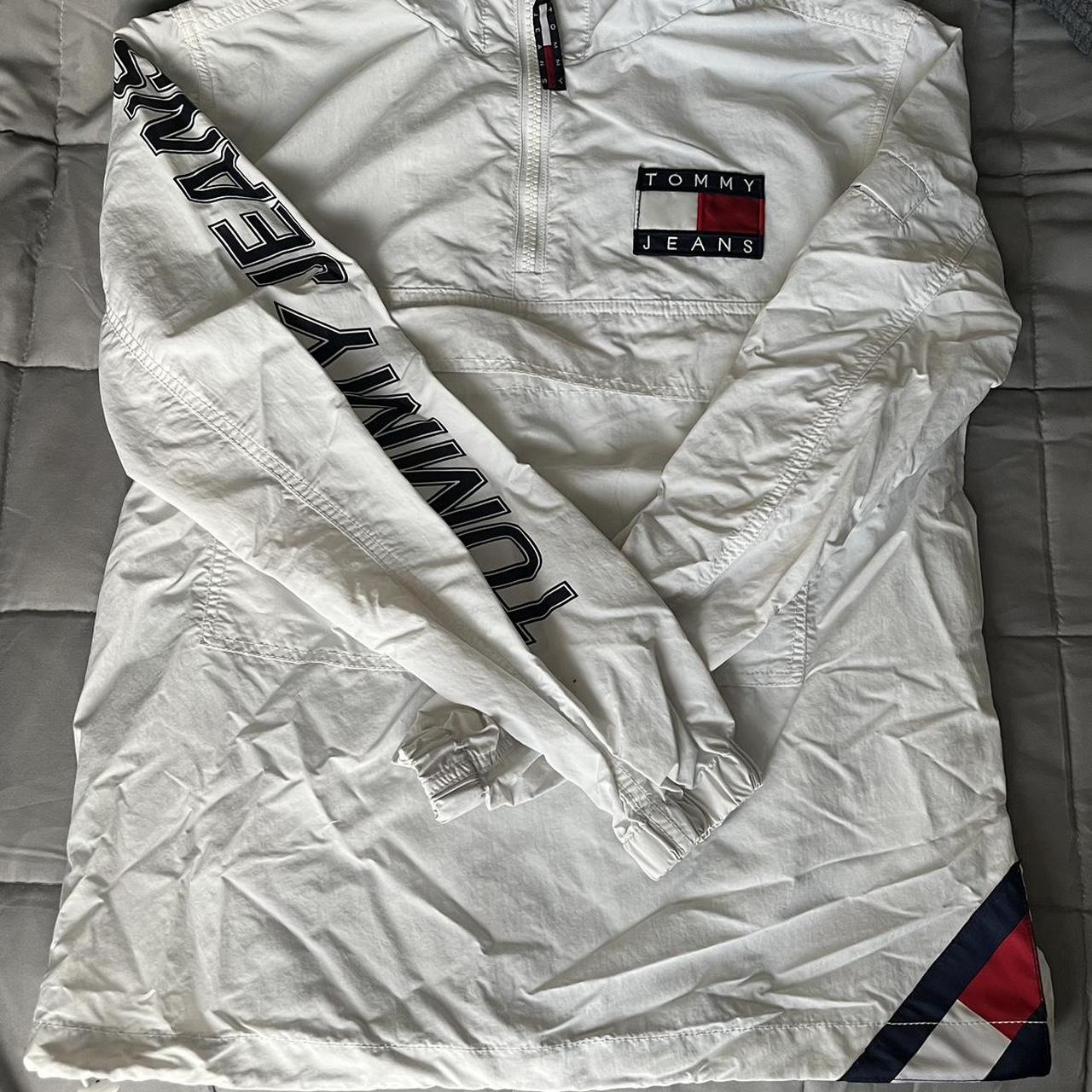 Tommy jeans windbreaker outlet white