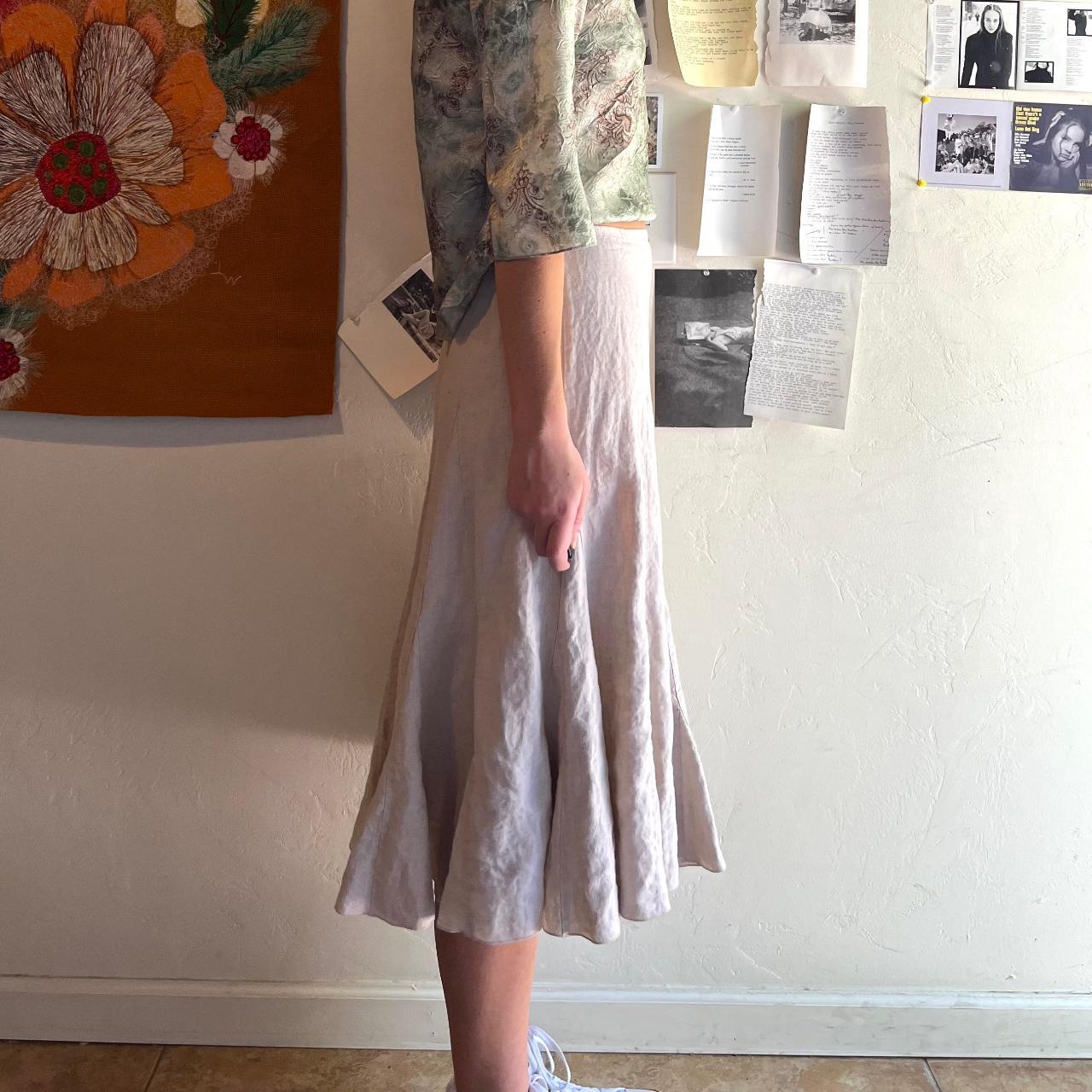 Liz Claiborne Women's Cream Skirt | Depop