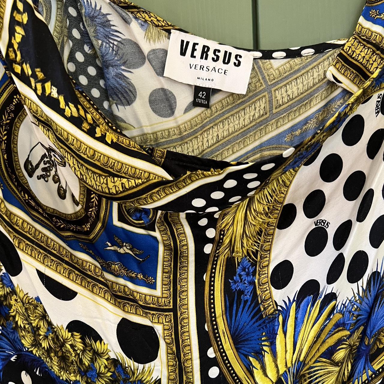 プリント柄★ロゴ★ミニワンピース★ VERSACE Logo embellished miniskirt in black - Versace | Mytheresa