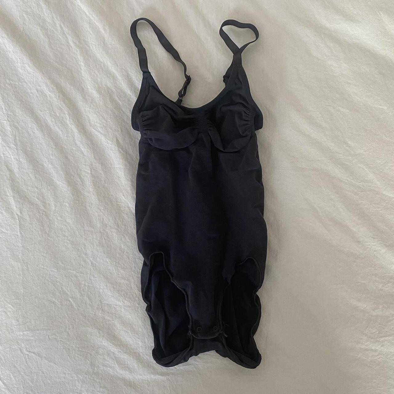BNWOT skims shapewear brief bodysuit in black/onyx... Depop