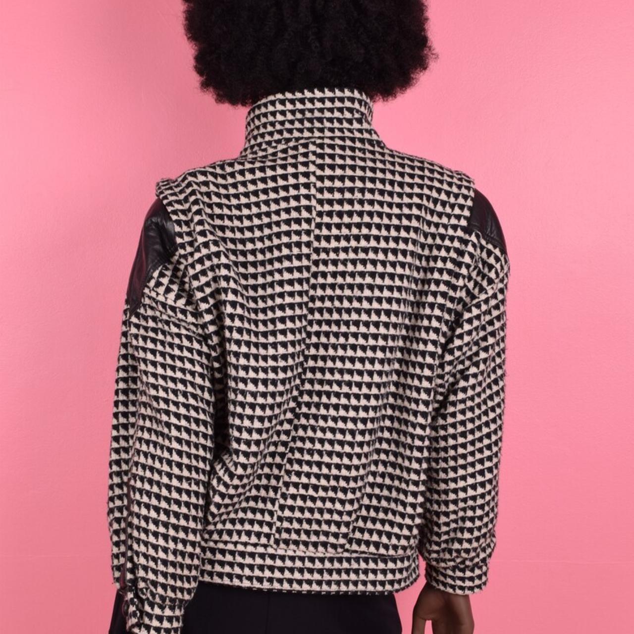 Women's Black and White Jacket Depop