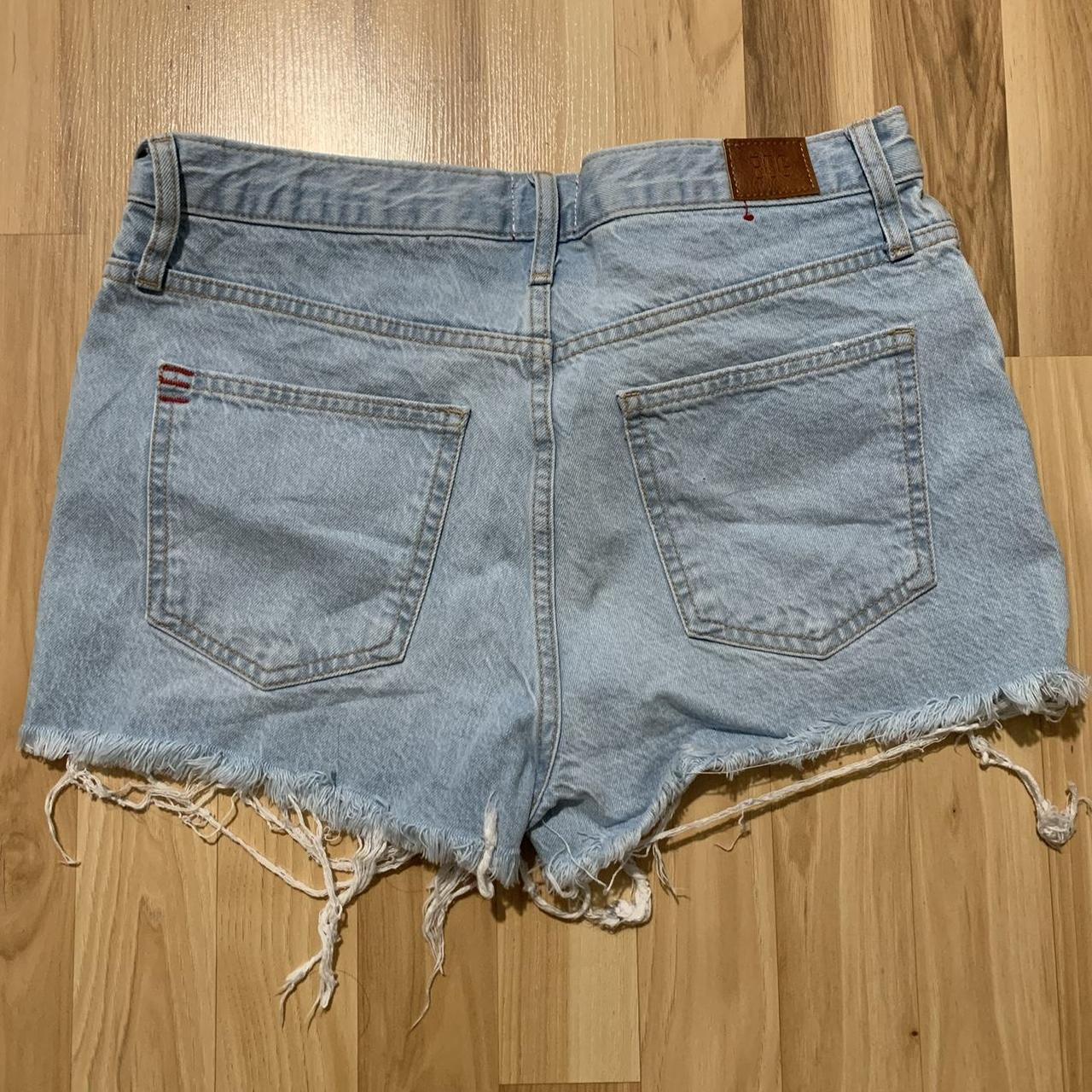 JEAN SHORTS SIZE: 29 waist FLAWS: some strings... - Depop