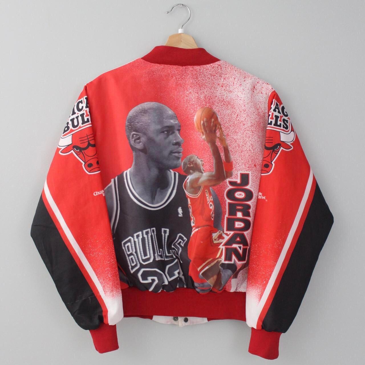 Vintage 90s Michael Jordan Chicago Bulls Chalk Line... - Depop