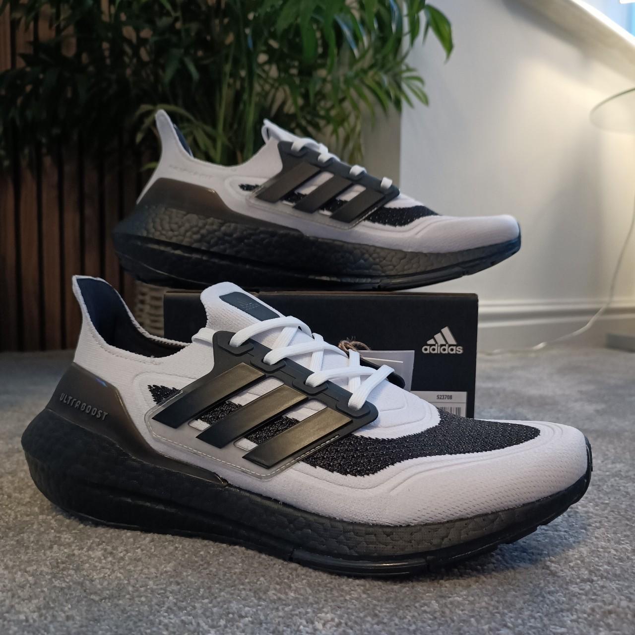 Adidas Men's Black and White Trainers | Depop