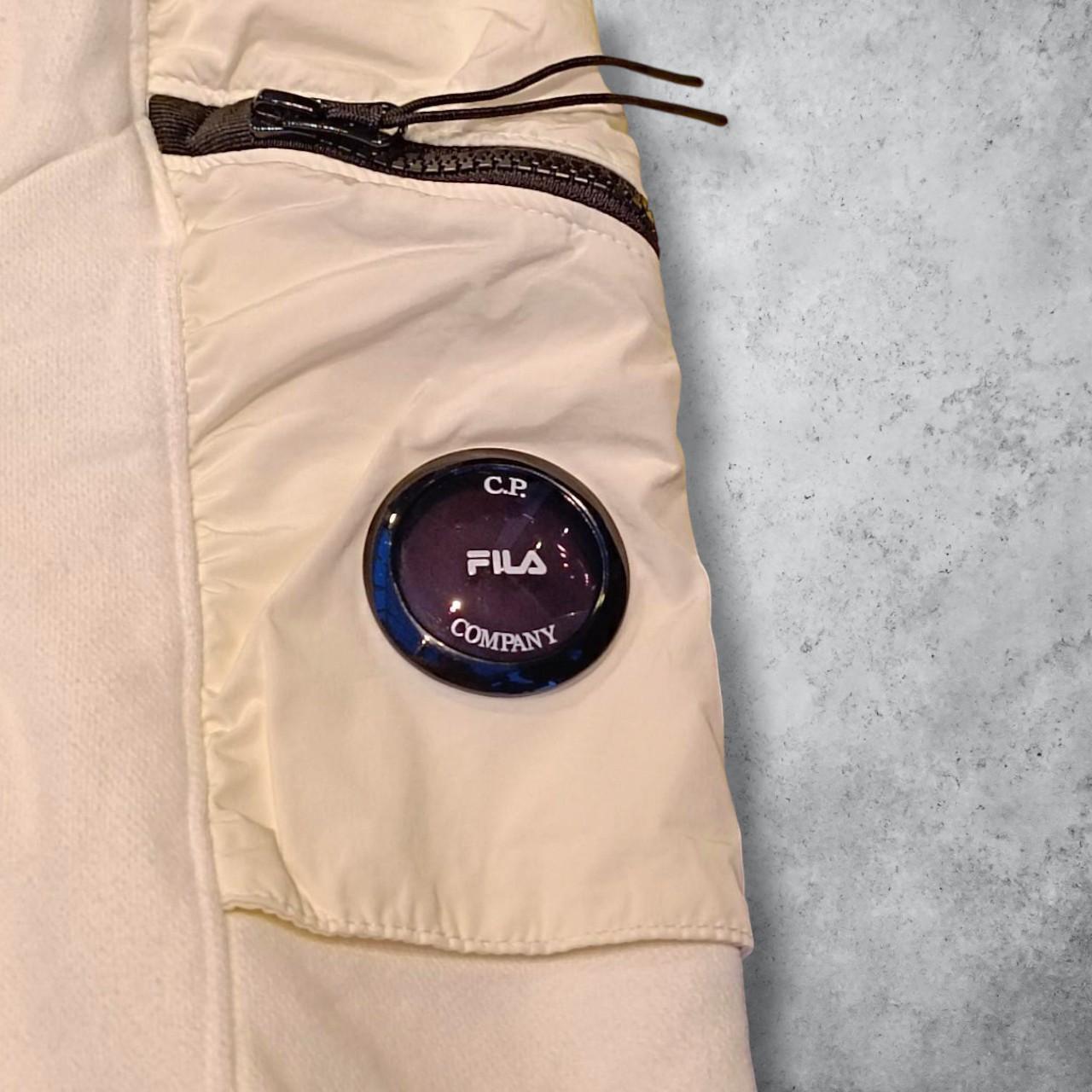 〈新品〉C.P. COMPANY X FILA 切替 ジップアップパーカ　M
