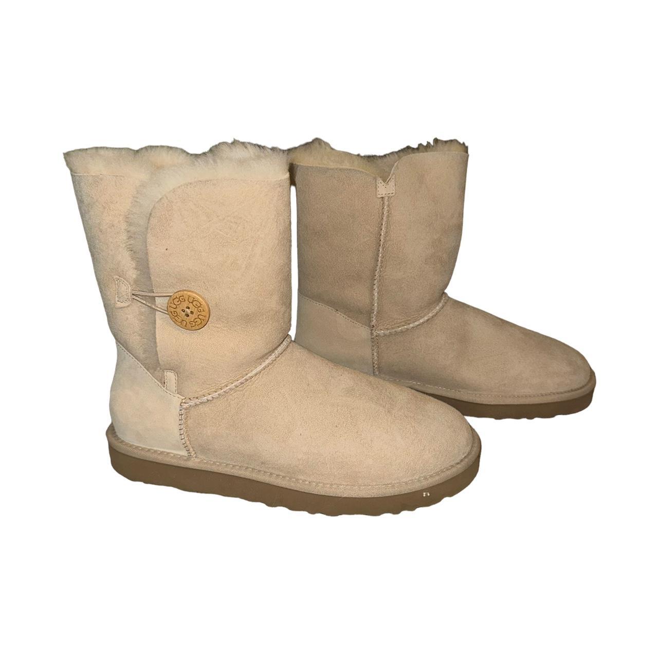 Ugg bailey button clearance sand