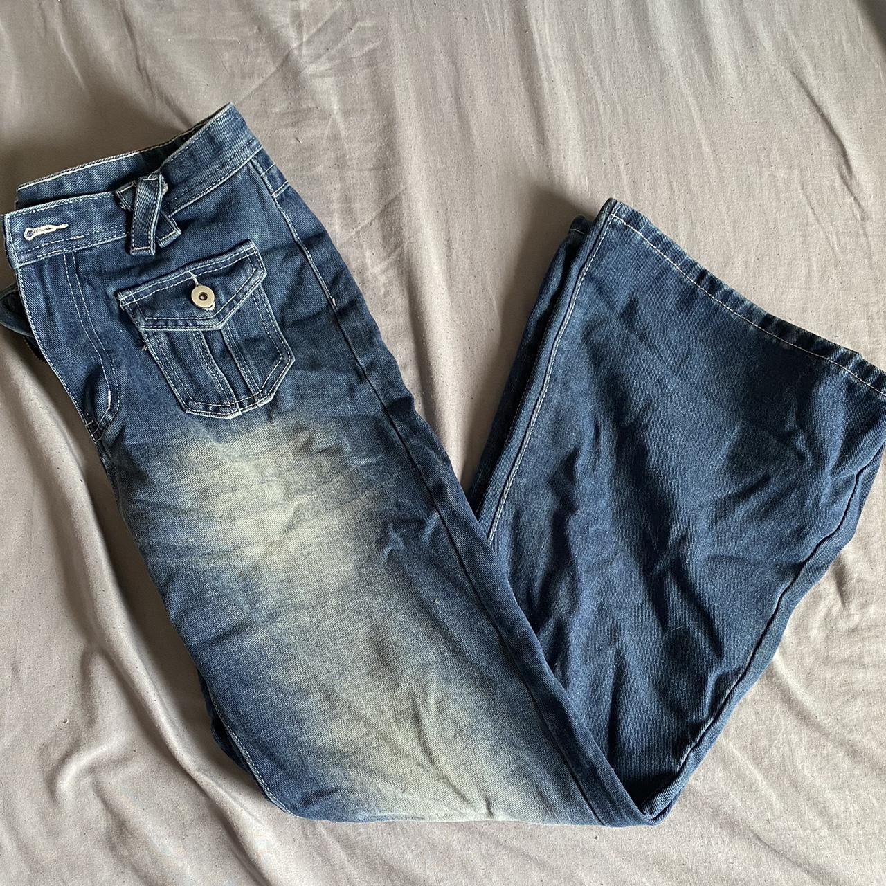 Women's Blue and Cream Jeans Depop