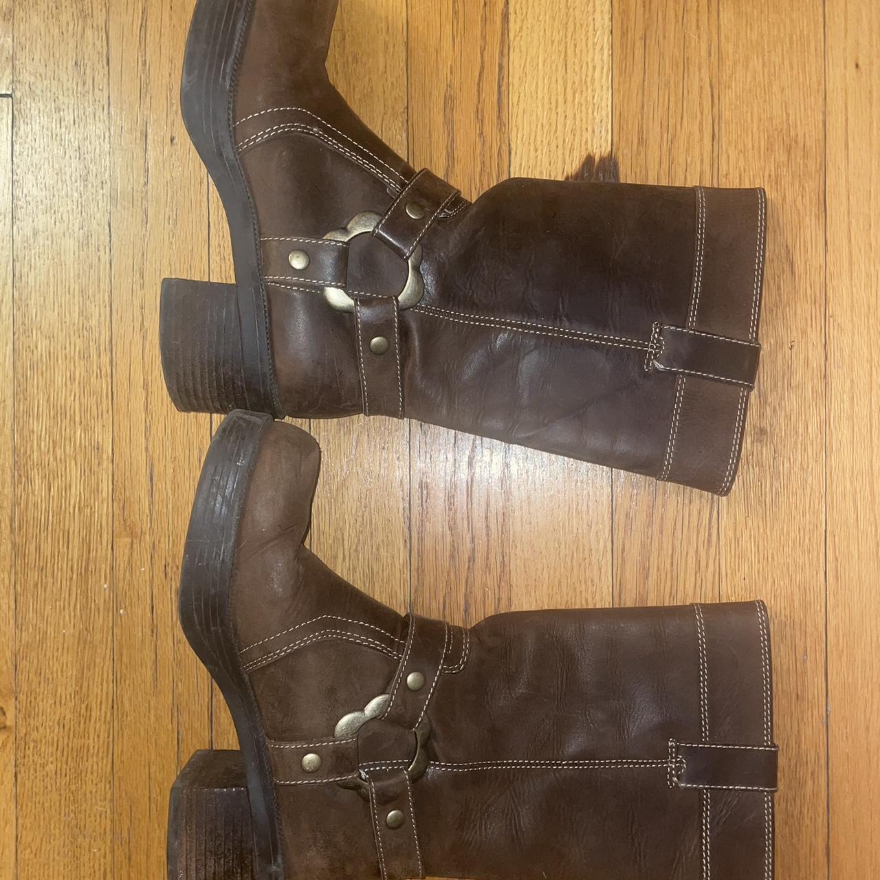 American Eagle Women's Brown and Gold Boots | Depop