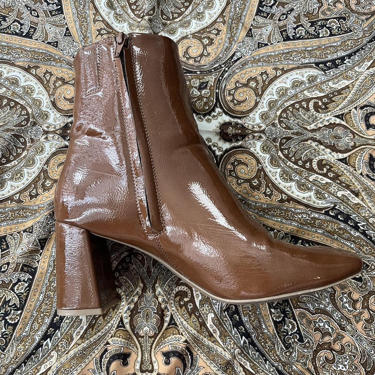 item listed by elliotscloset_