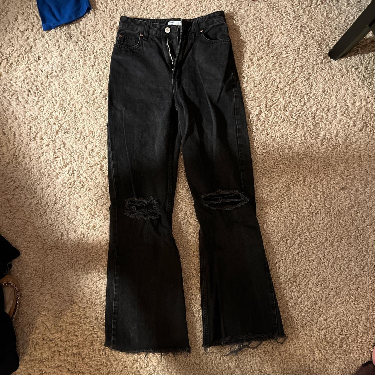 Bershka black jeans with holes. Lightly worn! - Depop