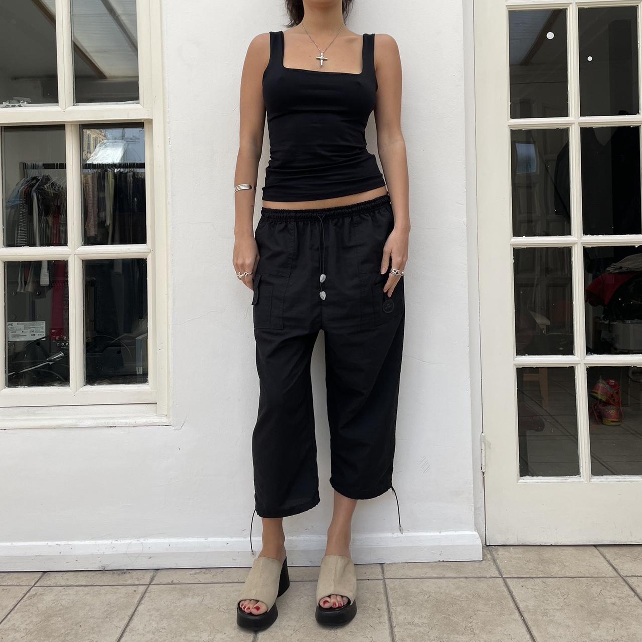 Vintage 90s/ early 2000s black cargo capris with... - Depop