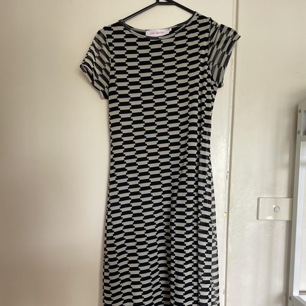 Lisa says Gah midi vintage rug dress RRP:... - Depop