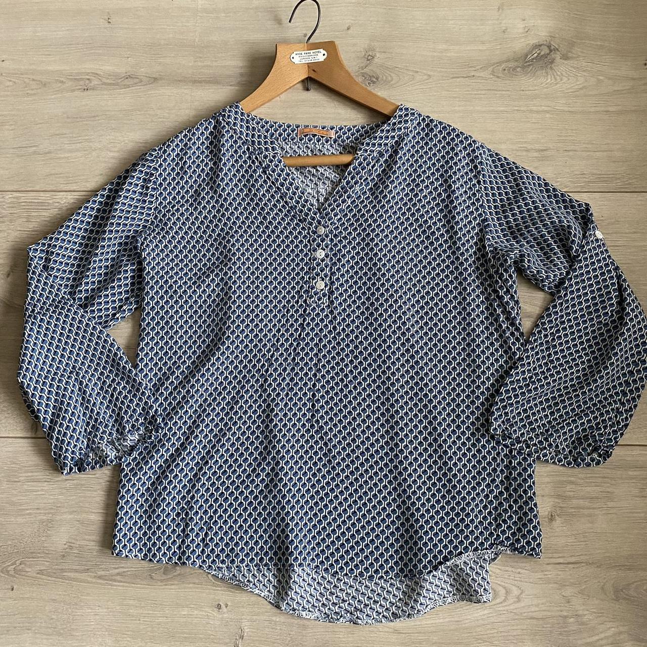 Women's Blue and Black Blouse | Depop