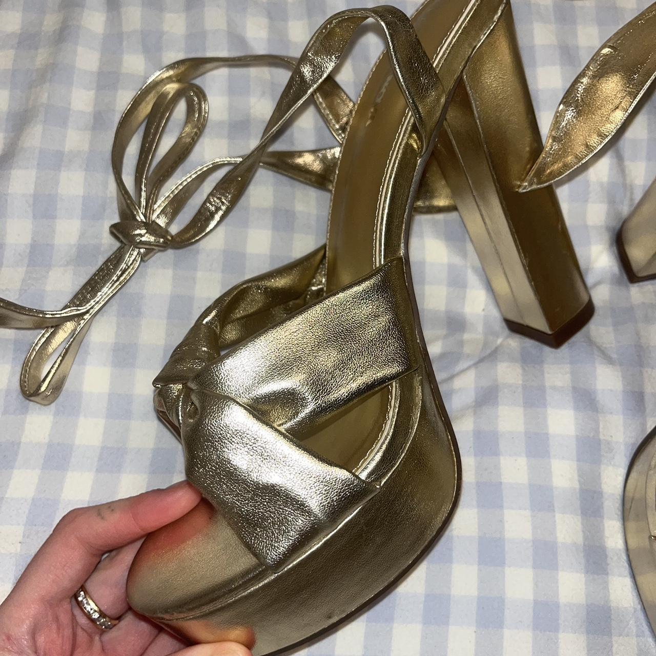 Fashion Nova Women's Gold Sandals Depop